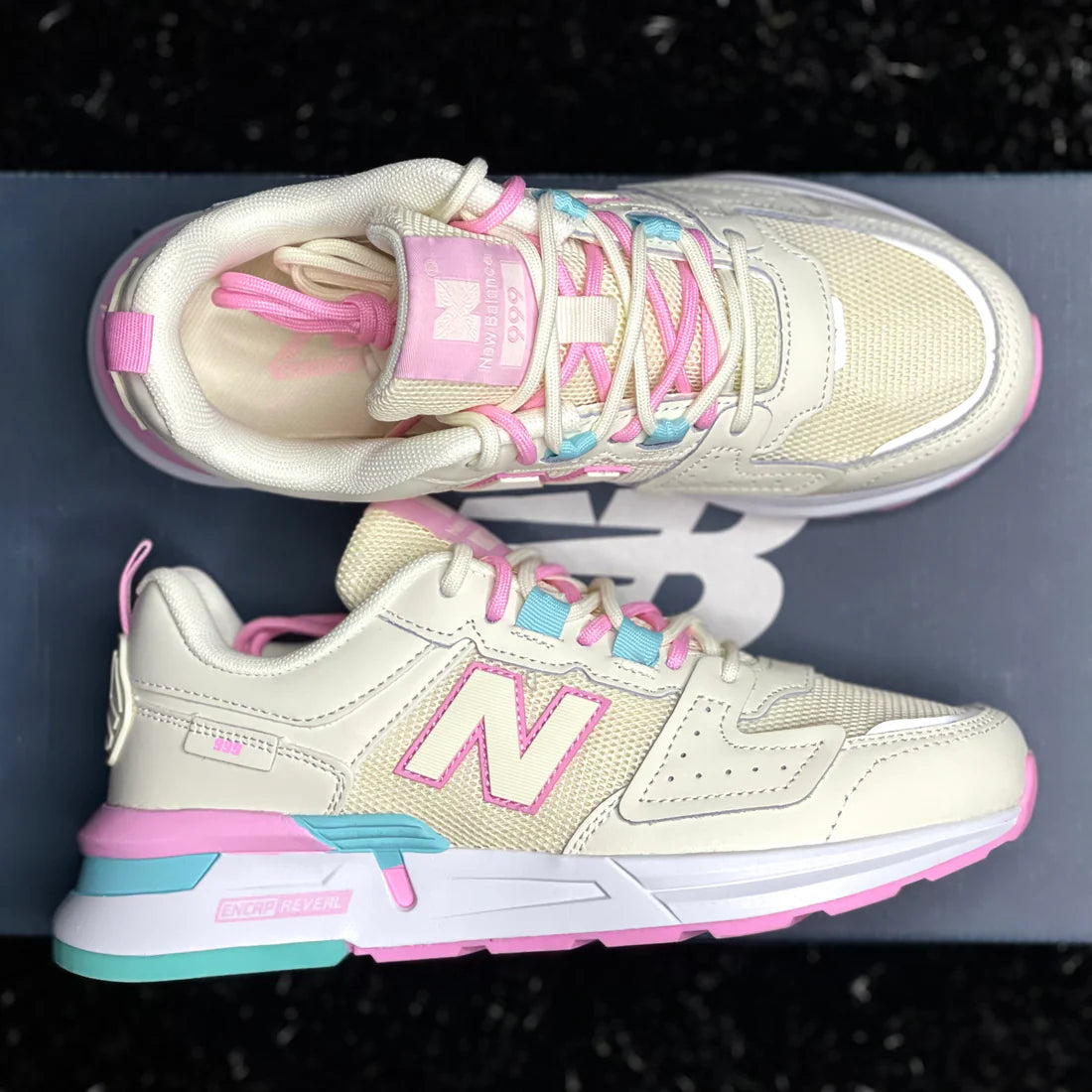 New balance Pink Cream